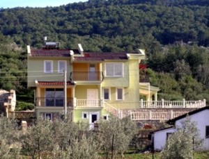 Villa Tuzlabeli Uzumlu Turkey offering a quiet and senic mountain location near to Fethiye and Calis Beach